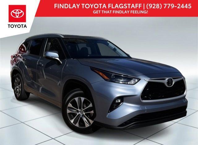 used 2023 Toyota Highlander car, priced at $32,989