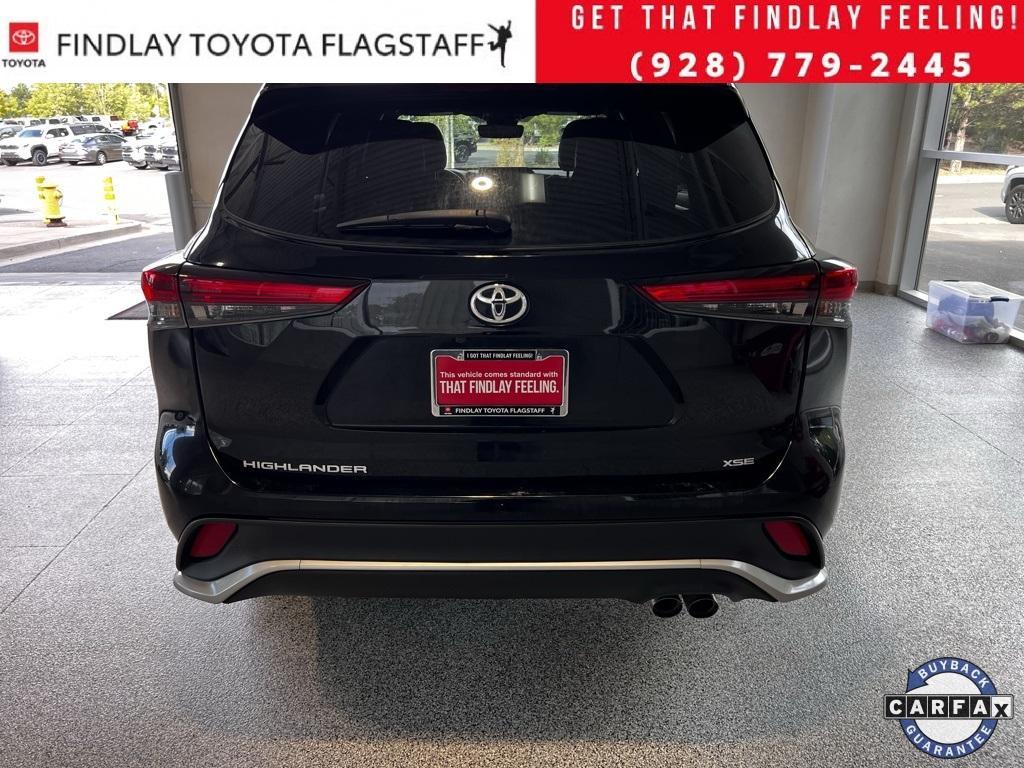 used 2021 Toyota Highlander car, priced at $32,289