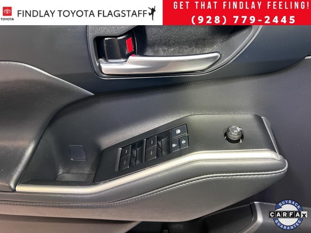 used 2021 Toyota Highlander car, priced at $32,289