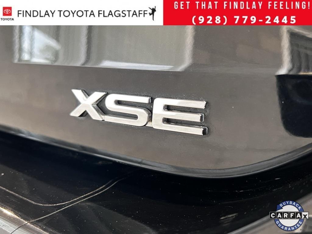 used 2021 Toyota Highlander car, priced at $32,289