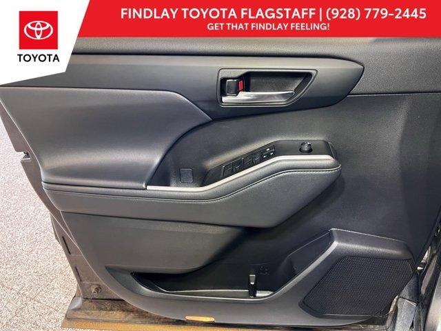 used 2022 Toyota Highlander car, priced at $29,848