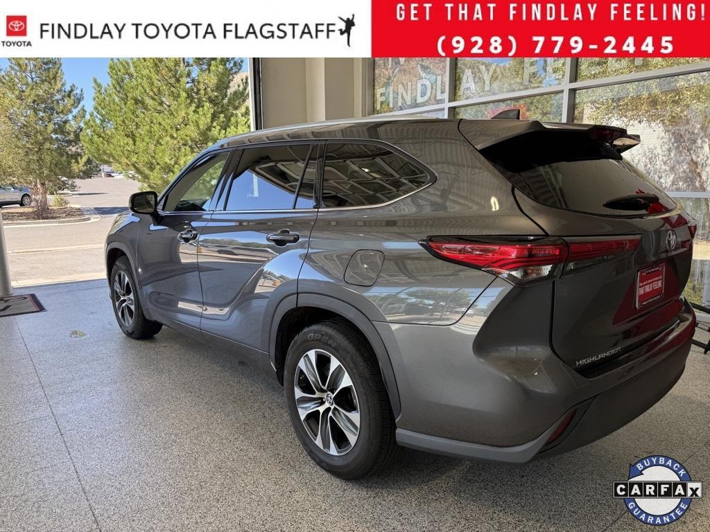 used 2022 Toyota Highlander car, priced at $30,648