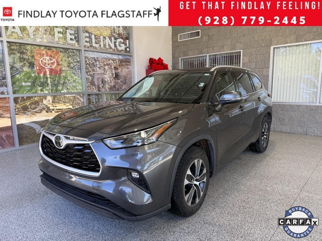 used 2022 Toyota Highlander car, priced at $30,648
