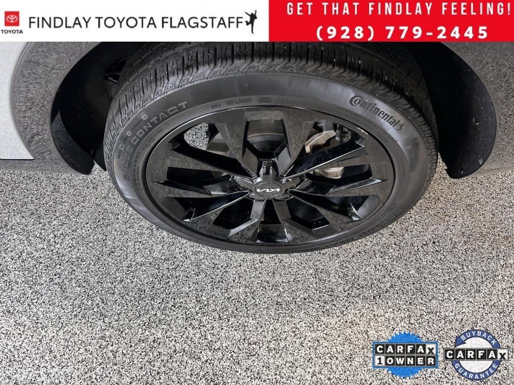 used 2023 Kia Sorento car, priced at $32,989