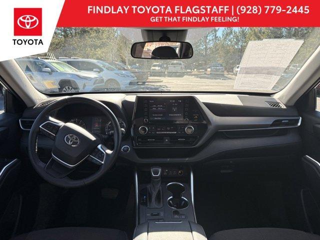 used 2022 Toyota Highlander car, priced at $27,089