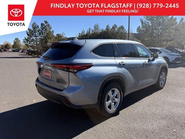 used 2022 Toyota Highlander car, priced at $27,089
