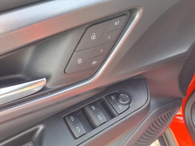 new 2025 Chevrolet Equinox EV car, priced at $36,075