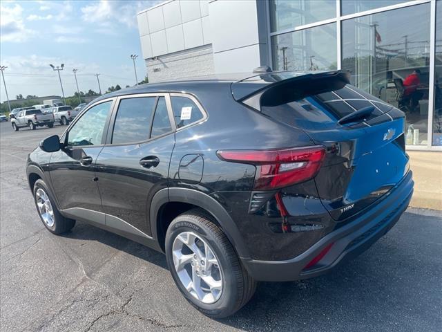 new 2025 Chevrolet Trax car, priced at $22,465