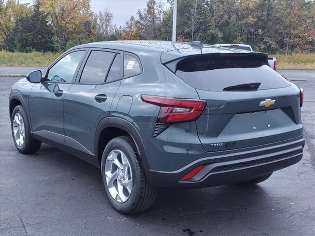 new 2025 Chevrolet Trax car, priced at $22,330