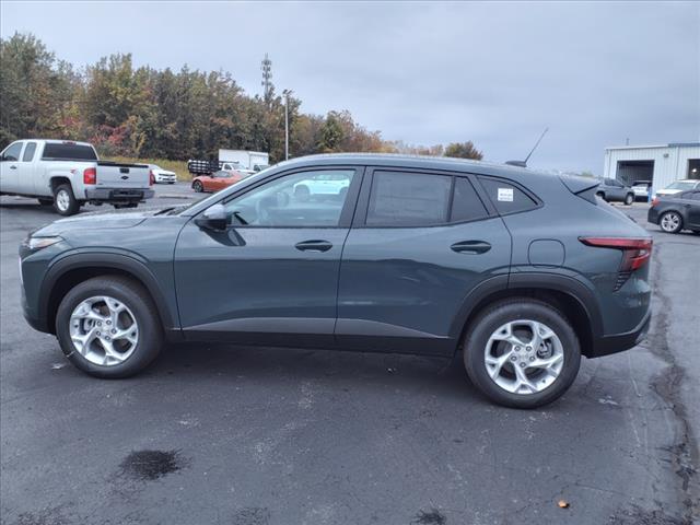 new 2025 Chevrolet Trax car, priced at $22,330