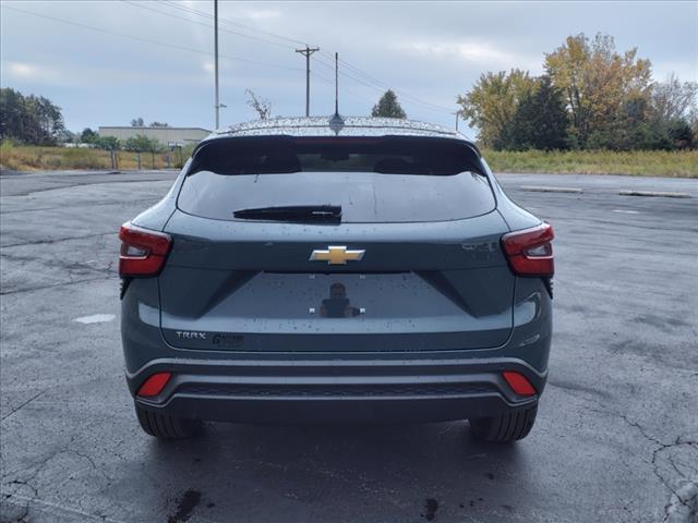 new 2025 Chevrolet Trax car, priced at $22,330