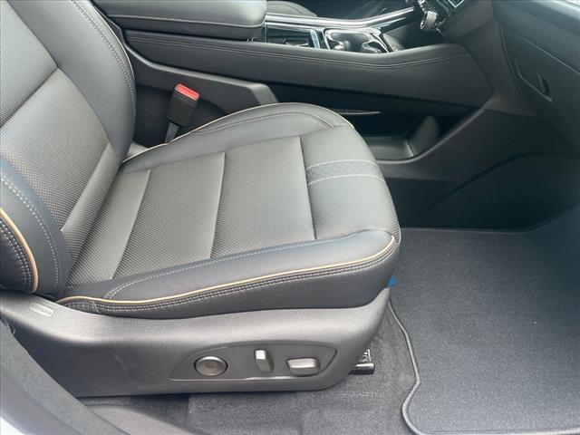 new 2026 Chevrolet Traverse car, priced at $55,990