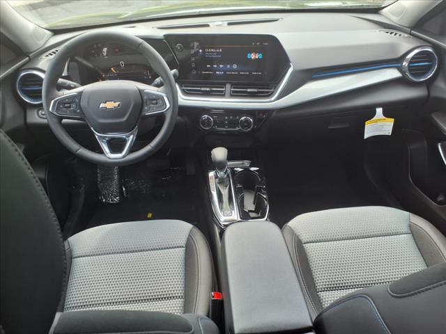 new 2025 Chevrolet Trax car, priced at $24,960
