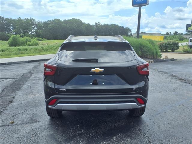 new 2025 Chevrolet Trax car, priced at $24,960