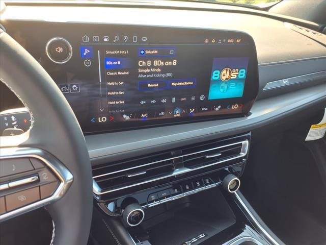 new 2025 Chevrolet Traverse car, priced at $44,049