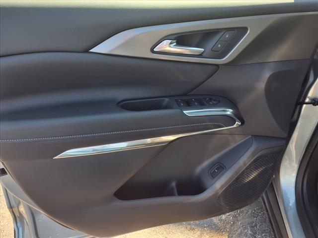 new 2025 Chevrolet Traverse car, priced at $44,049