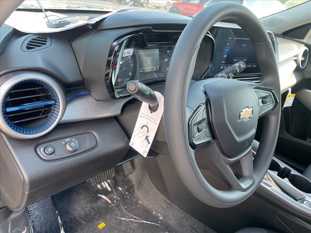 new 2025 Chevrolet Trax car, priced at $22,960