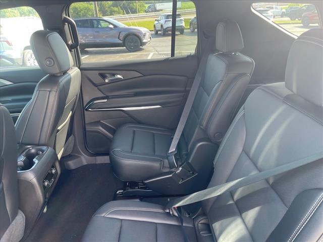 new 2025 Chevrolet Traverse car, priced at $42,214