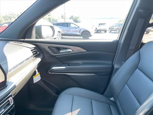 new 2025 Chevrolet Traverse car, priced at $42,214