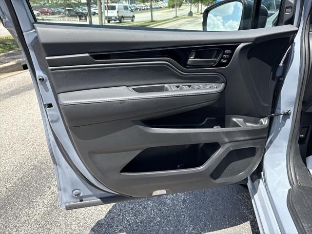 used 2025 Honda Odyssey car, priced at $45,000