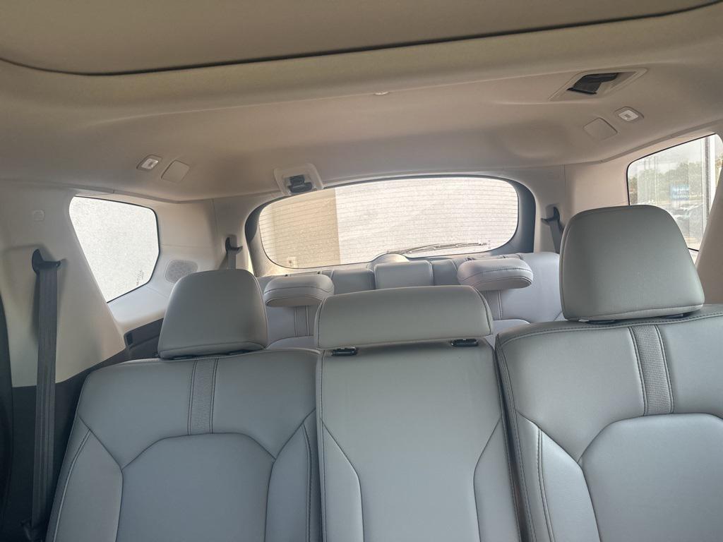used 2024 Honda Pilot car, priced at $41,600