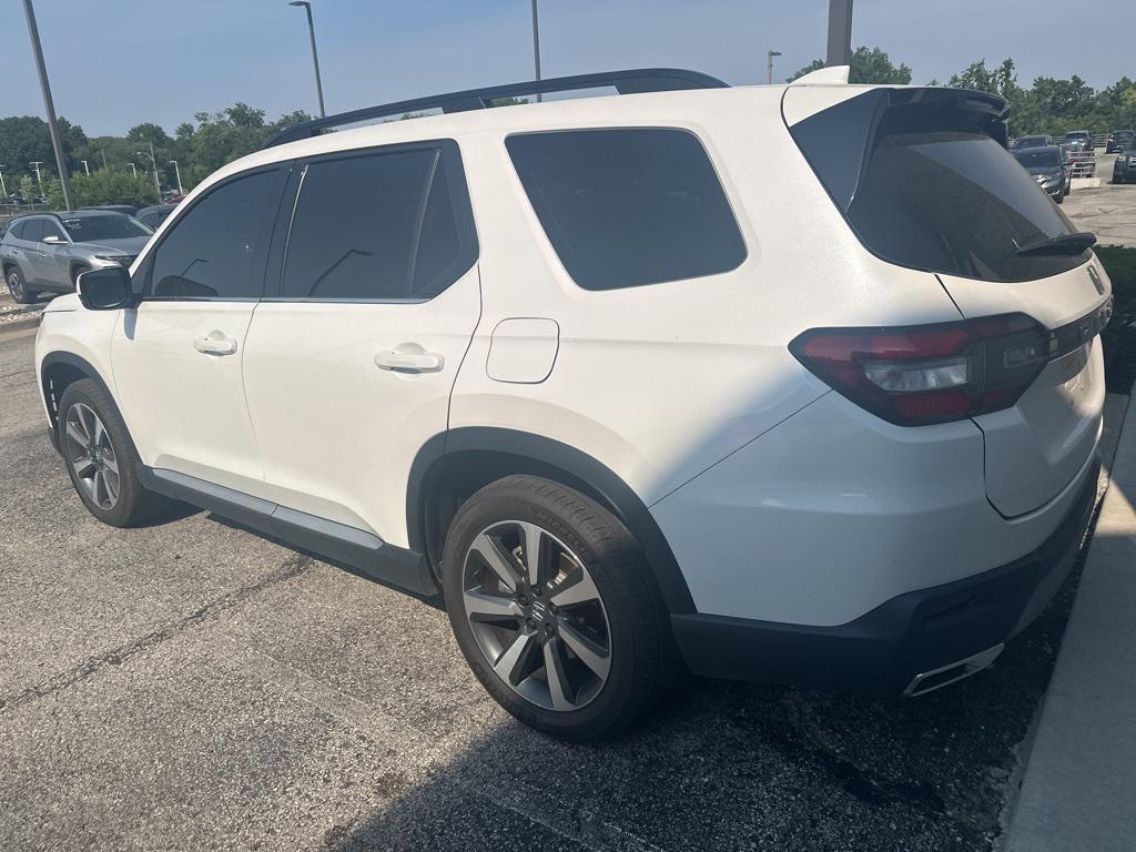 used 2024 Honda Pilot car, priced at $41,600