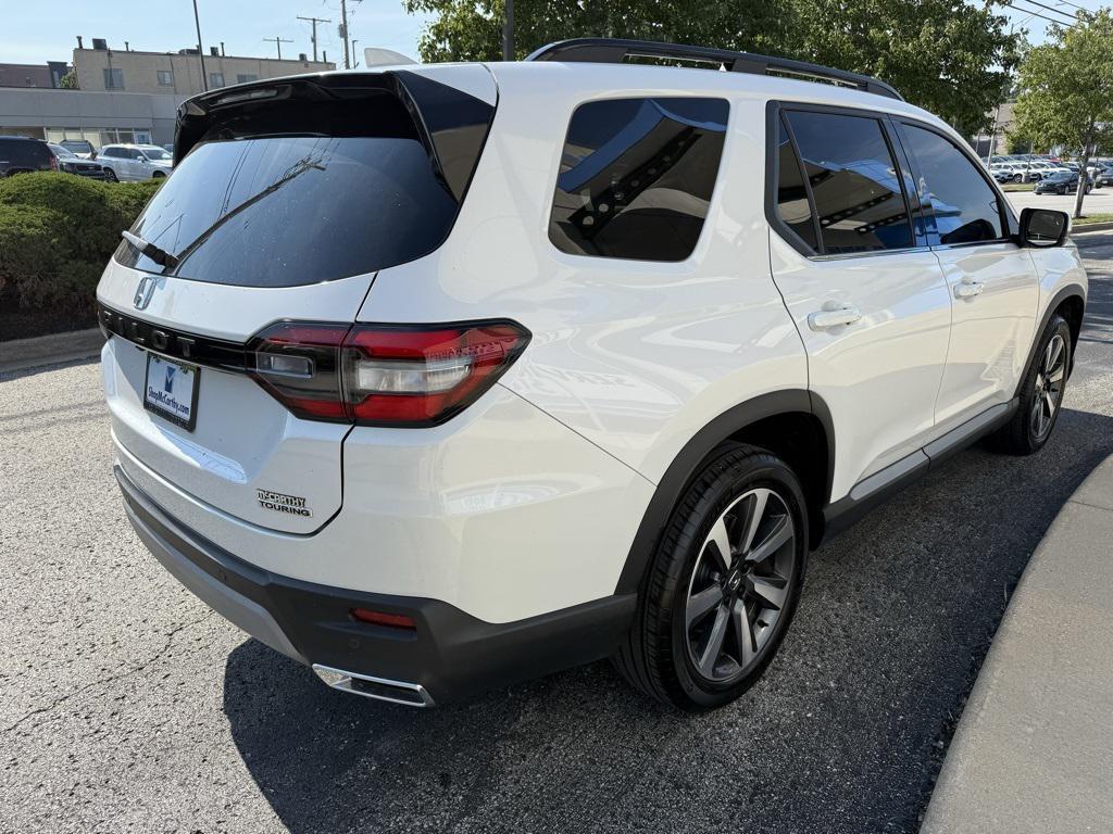 used 2024 Honda Pilot car, priced at $39,800