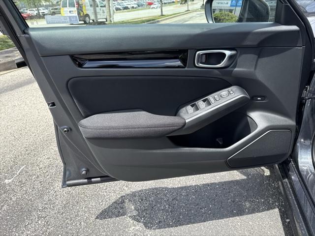 new 2025 Honda Civic Hybrid car, priced at $29,100