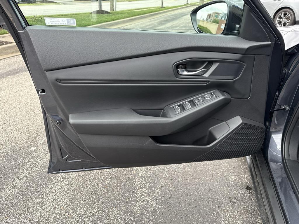 new 2025 Honda Accord car, priced at $31,300