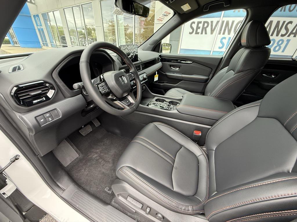 new 2025 Honda Pilot car, priced at $51,350