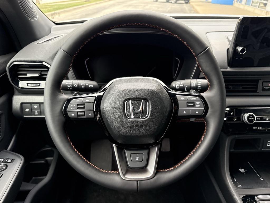 new 2025 Honda Pilot car, priced at $51,350