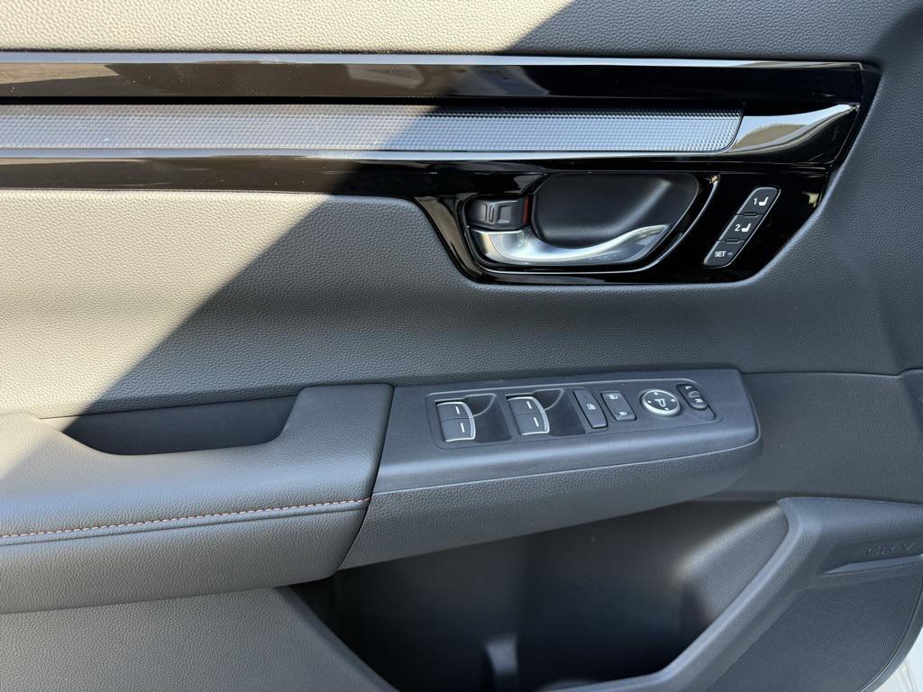 new 2026 Honda CR-V Hybrid car, priced at $44,155