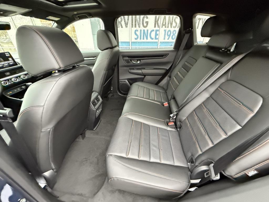 new 2026 Honda CR-V Hybrid car, priced at $41,175