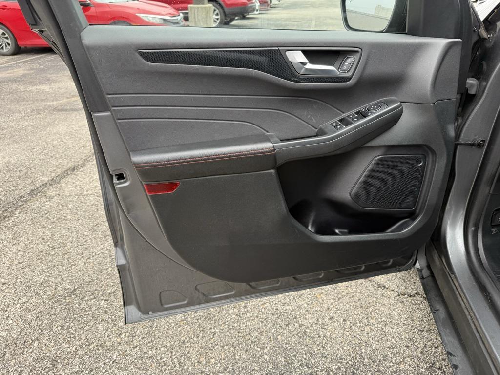 used 2023 Ford Escape car, priced at $21,700