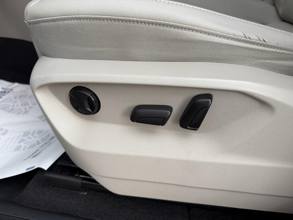 used 2019 Volkswagen Atlas car, priced at $15,500