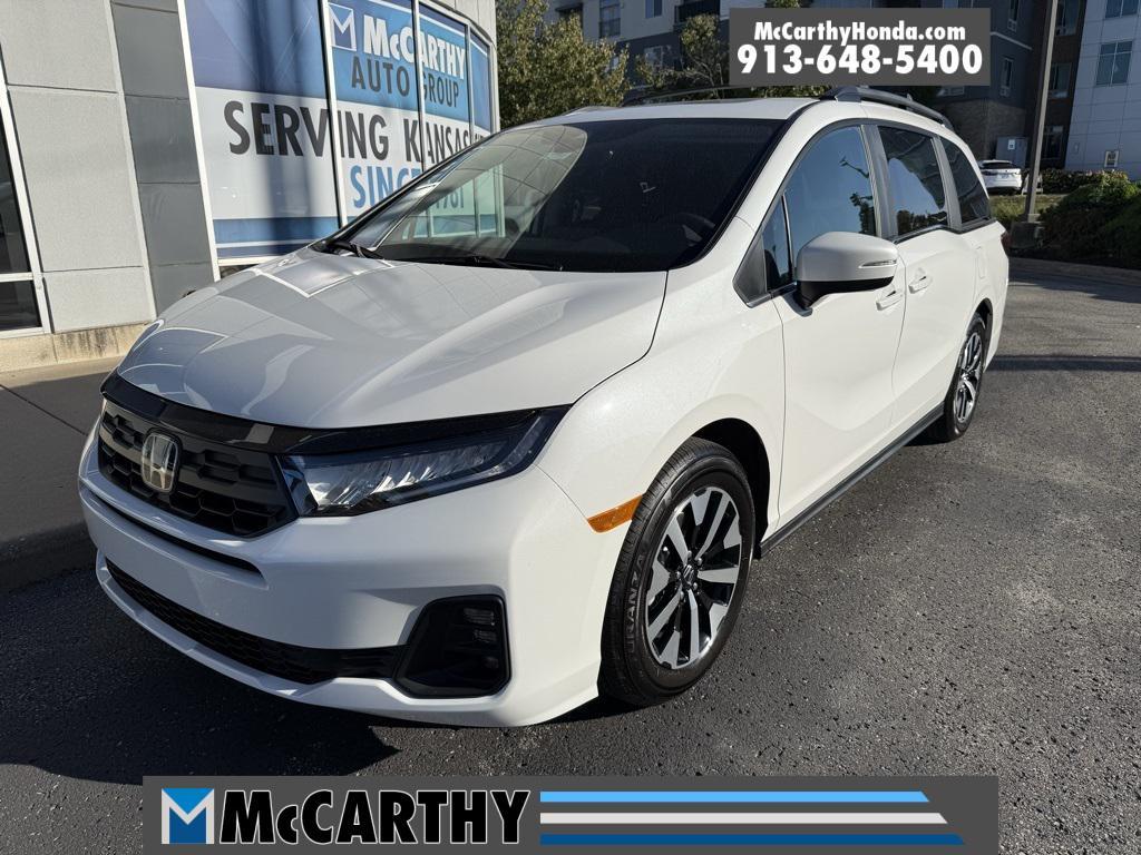 new 2026 Honda Odyssey car, priced at $45,705