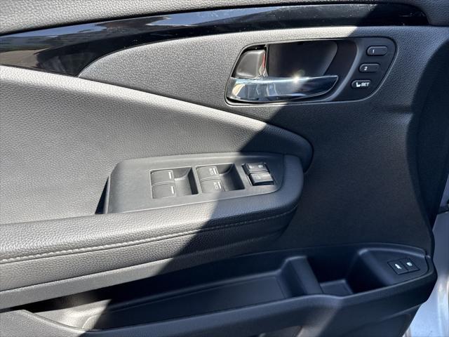 used 2022 Honda Pilot car, priced at $41,500