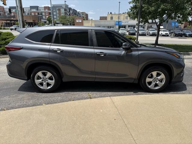 used 2023 Toyota Highlander car, priced at $34,500