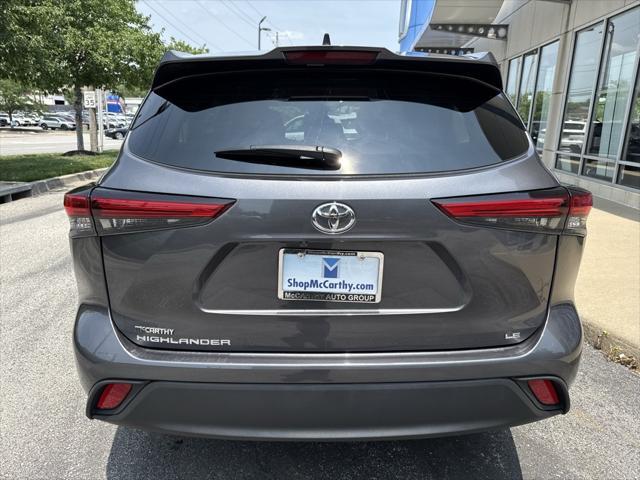used 2023 Toyota Highlander car, priced at $34,500