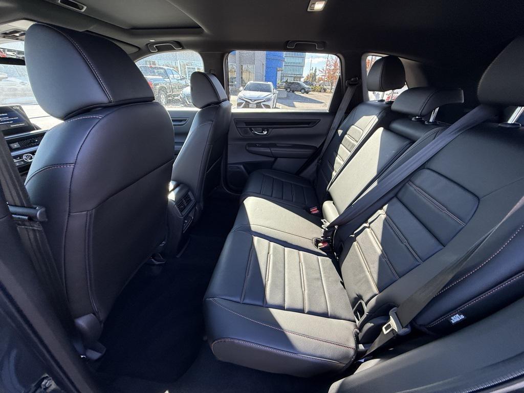 new 2026 Honda CR-V Hybrid car, priced at $41,675