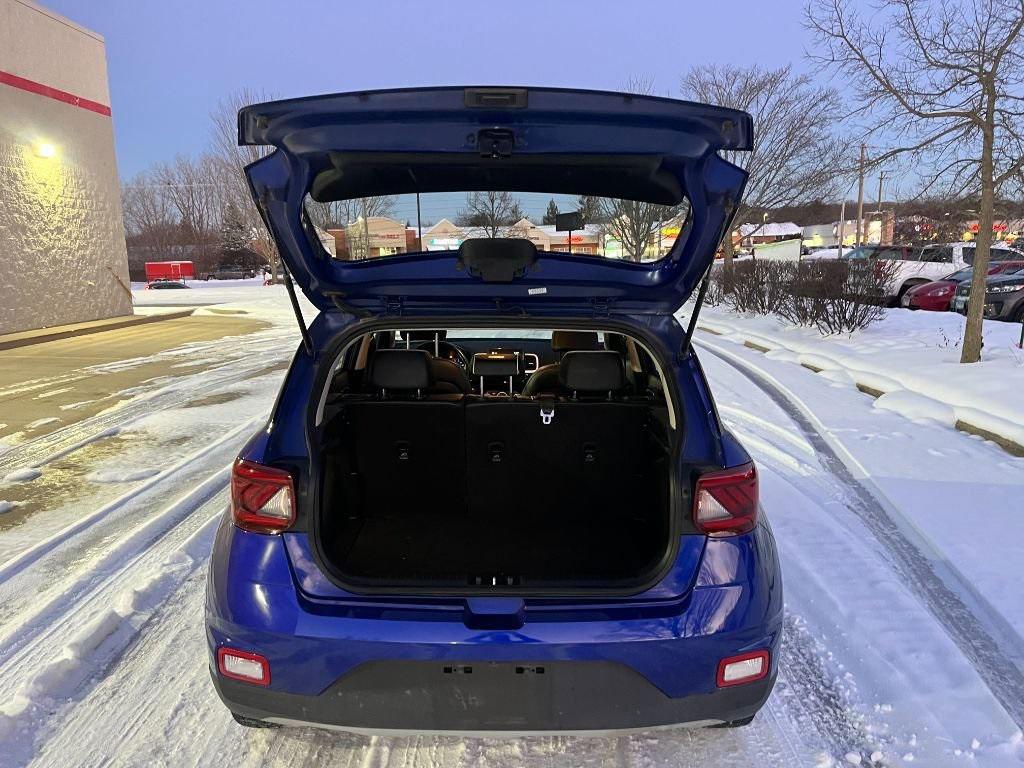 used 2022 Hyundai Venue car, priced at $17,800