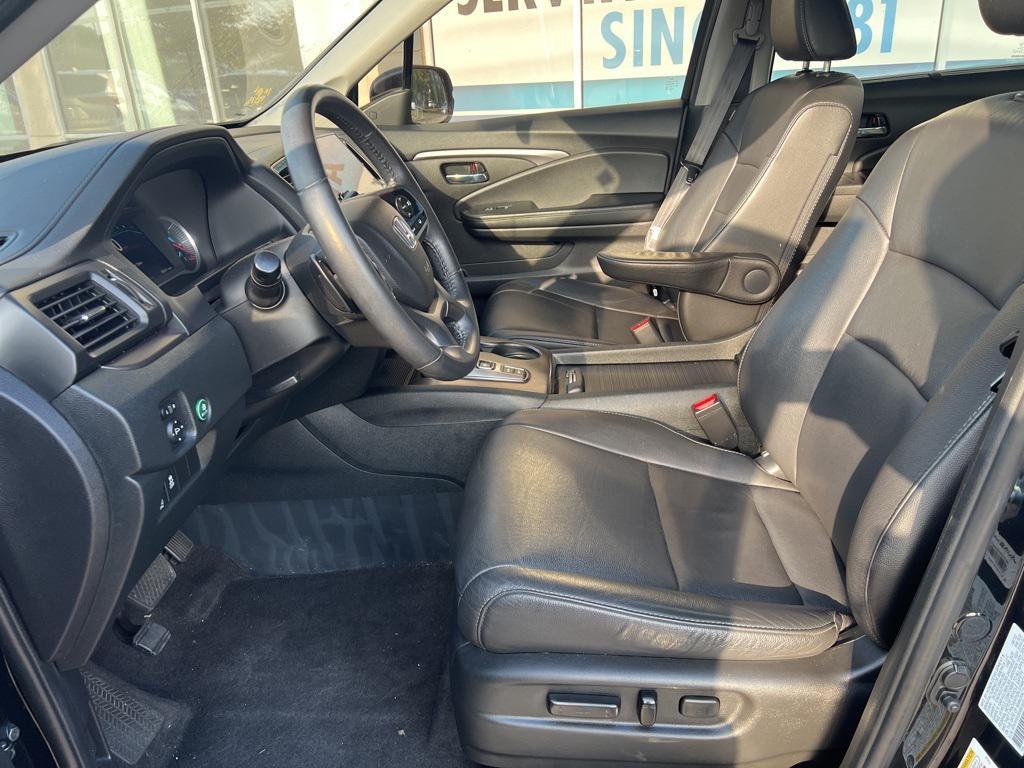 used 2022 Honda Pilot car, priced at $29,800