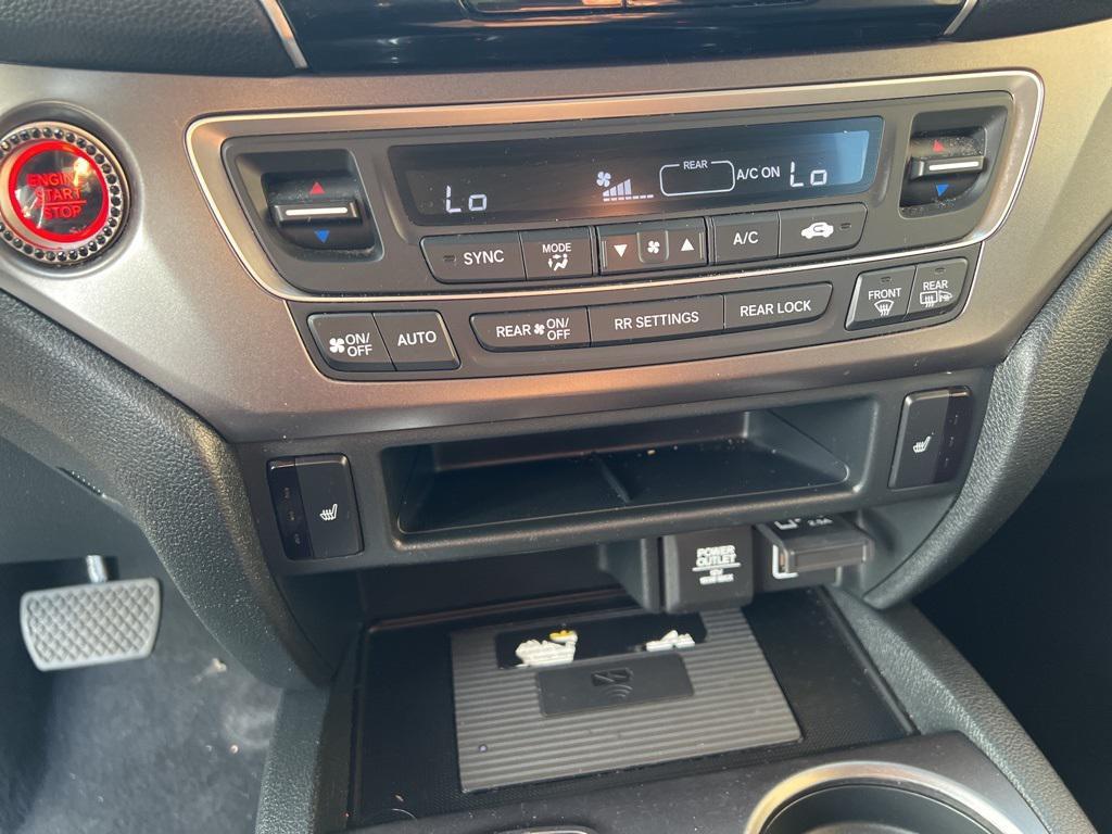 used 2022 Honda Pilot car, priced at $29,800