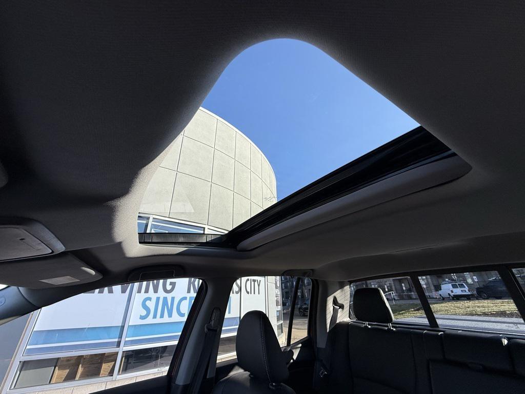 used 2022 Honda Ridgeline car, priced at $28,000