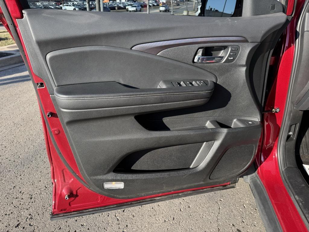 used 2022 Honda Ridgeline car, priced at $28,000