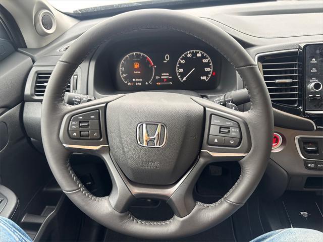 new 2025 Honda Ridgeline car, priced at $40,600