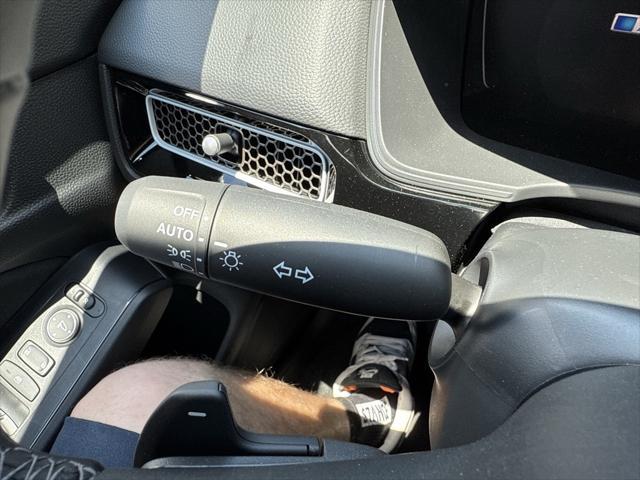 new 2026 Honda Civic Hybrid car, priced at $33,900