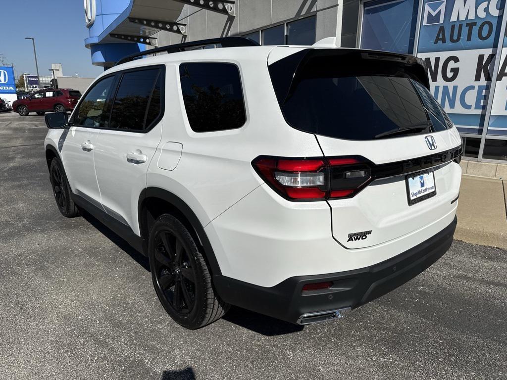 new 2025 Honda Pilot car, priced at $56,530