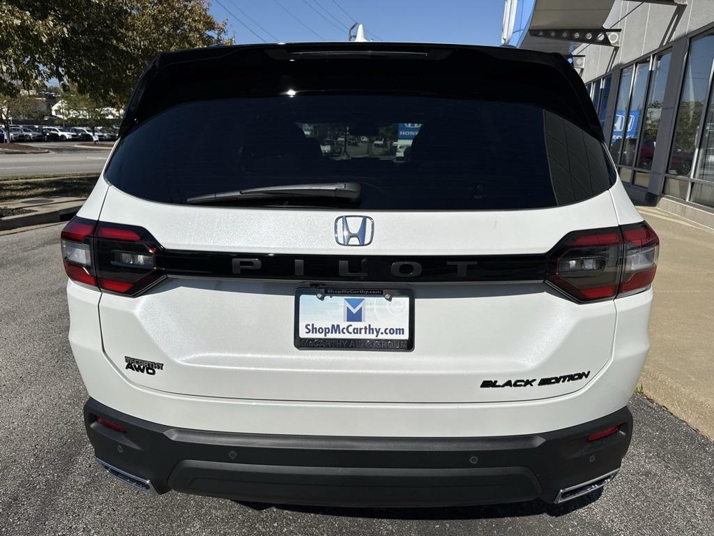 new 2025 Honda Pilot car, priced at $56,530