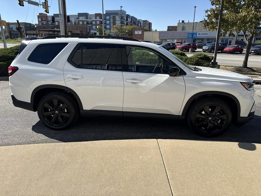 new 2025 Honda Pilot car, priced at $56,530